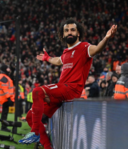 📊 | Mohamed Salah vs the big 6 this season: • Chelsea (A) - ⚽️ • Spurs (A) - 🅰️* • Manchester City (A) - 🅰️ • Manchester United (H) - • Arsenal (H) - ⚽️ • Manchester City (H) - 🔀 • Manchester United (A) - ⚽️ • Manchester United (A) - ⚽️ • Spurs (H) - ⚽️🅰️ 🇪🇬👑