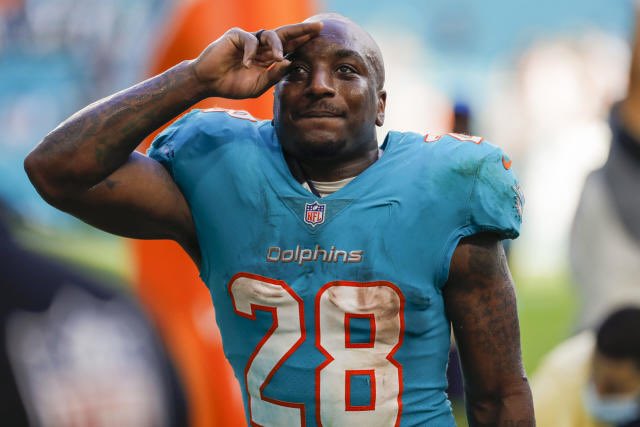 RB Duke Johnson has announced his retirement after eight years ❤️👏🏻