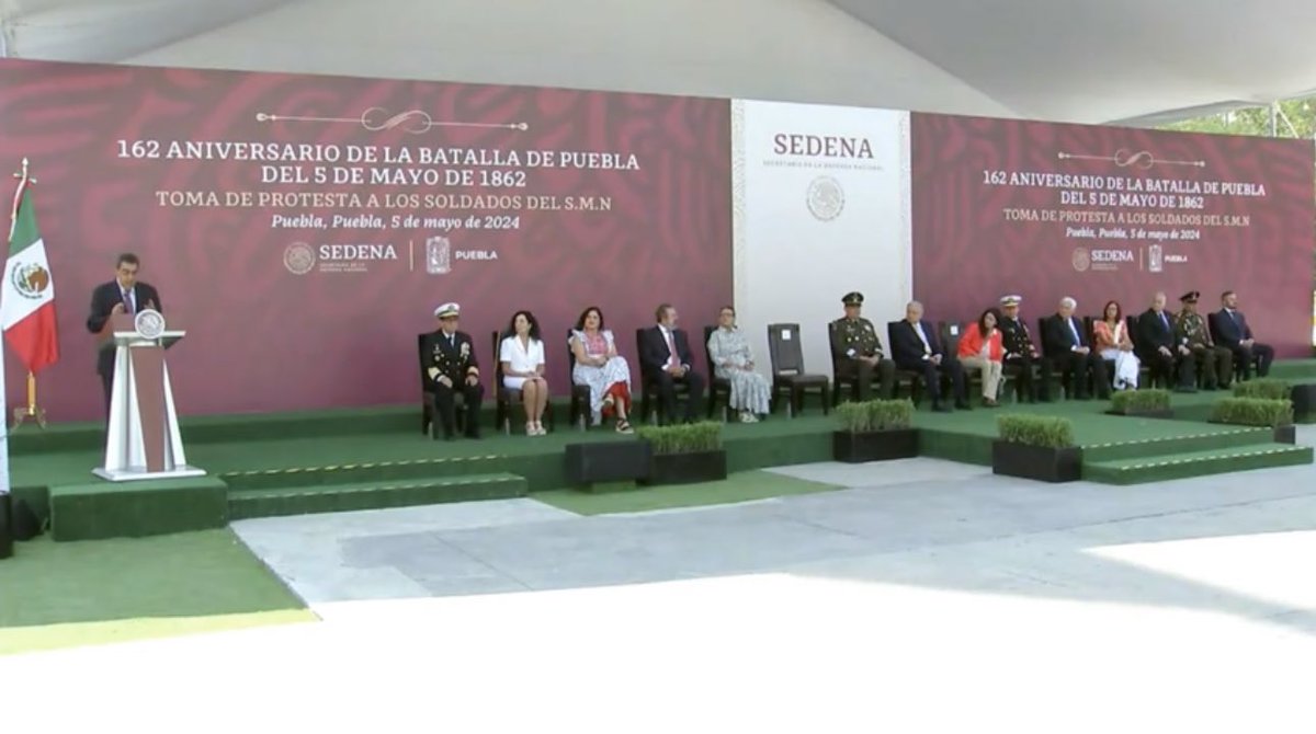 Imágenes de la ceremonia del 162 aniversario de la Batalla de Puebla, la cual estuvo encabezada por el presidente AMLO (@lopezobrador_)