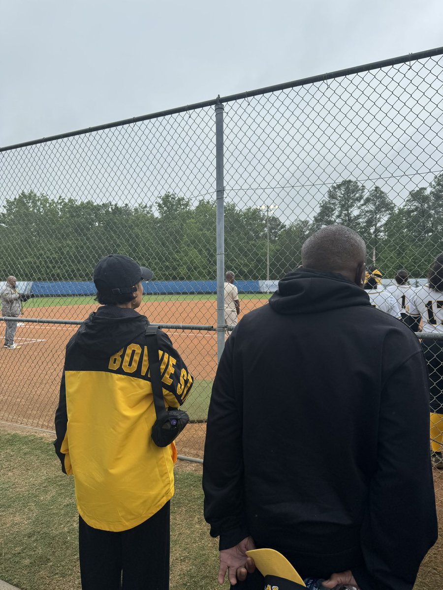 We rallied together to support our amazing team as they took the field for the CIAA softball game! 🥎 We will be cheering our hearts out, showing our Bulldog pride. 🐾 🏆 #BowieStateChamps #GoBulldogs