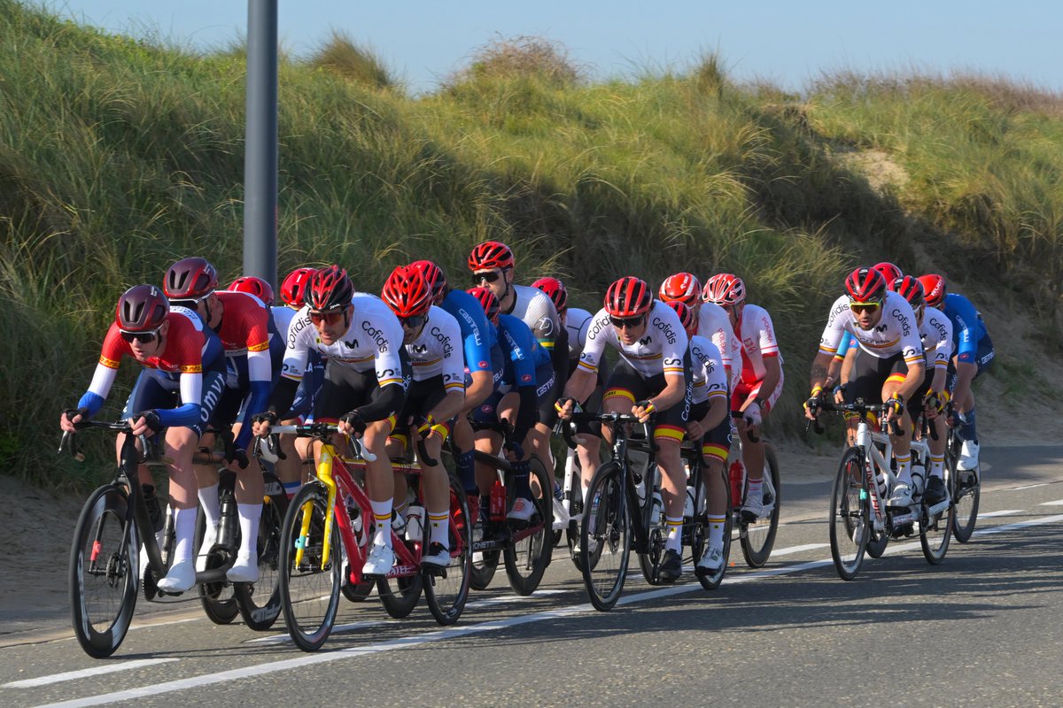 Round 2️⃣ of the 2024 UCI Para-cycling World Cup in Ostend 🇧🇪 has come to an end today 🙌

The road races awarded the last 12 medals 🥇🥈🥉

Full results 👉 uci.org/competition-hu…

#ParaWorldCup