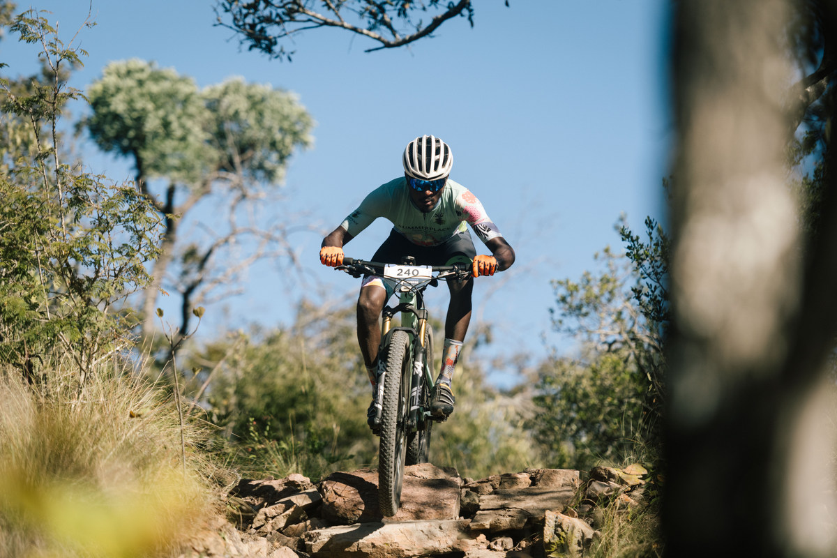 <a href="/Se_Hill/">Sarah Hill</a> and <a href="/JanWithaarXCR/">Jan Withaar</a> were crowned the inaugural champions of the <a href="/GlacierBySanlam/">Glacier By Sanlam</a> <a href="/WBergTraverse/">Glacier Waterberg Traverse</a> in <a href="/Summerplace_/">Summerplace Game Reserve</a> on Sunday. Read more about the singletrack packed race here: diverge.info/2024/05/05/wat…