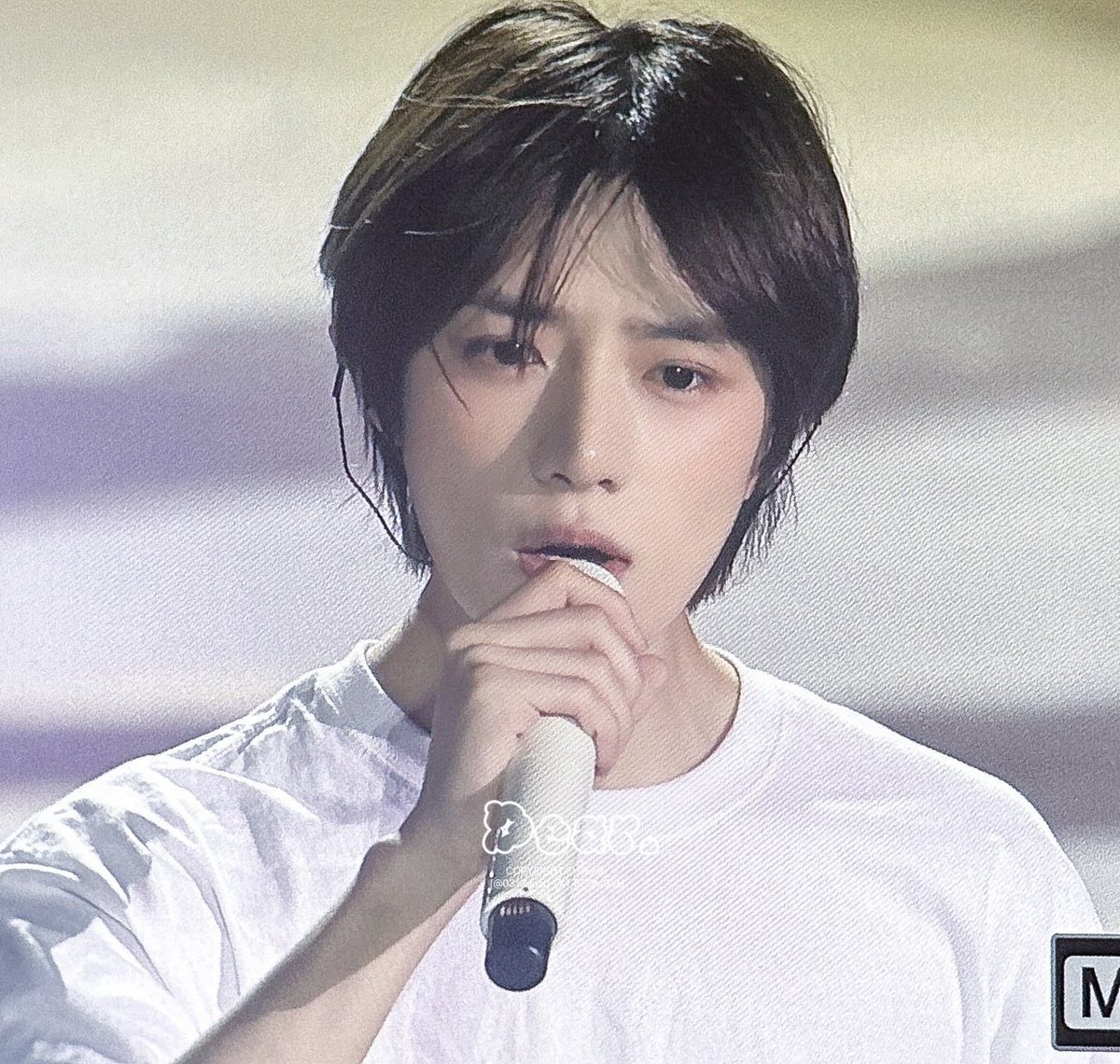 kitgyuz's tweet image. Burn all coloured eye contacts