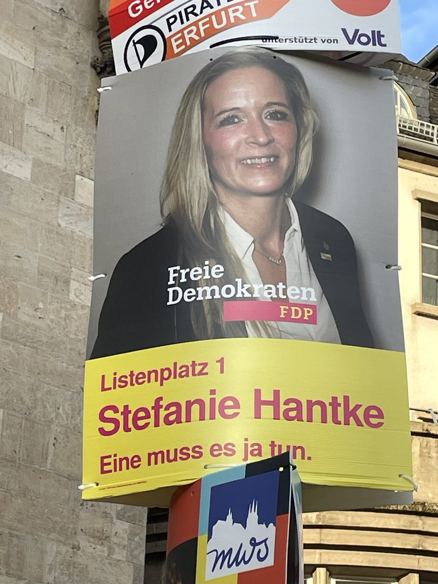 Es sind wirklich viele #Wahlkplakatefromhell in #Erfurt dieses Jahr, das ist mein Favorit @wahl_beobachter