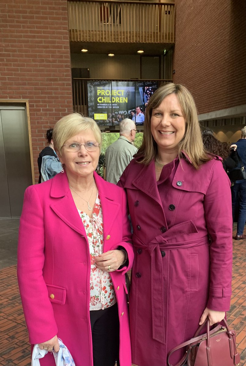 The brilliant Project Children @LyricBelfast. Me and my mum, having braved it through the marathon traffic. I was an intern in DC in the summer of 1999 & my job was to help coordinate the programme - the premise for my novel, ‘A Belfast Tale.’ amzn.eu/d/4O71tf3