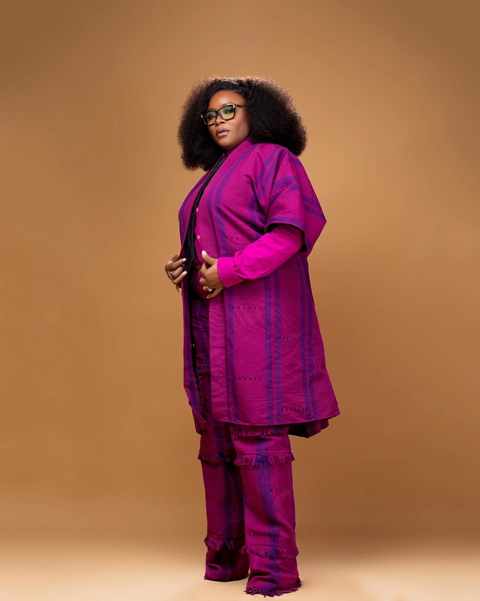 Omawumi tweet picture