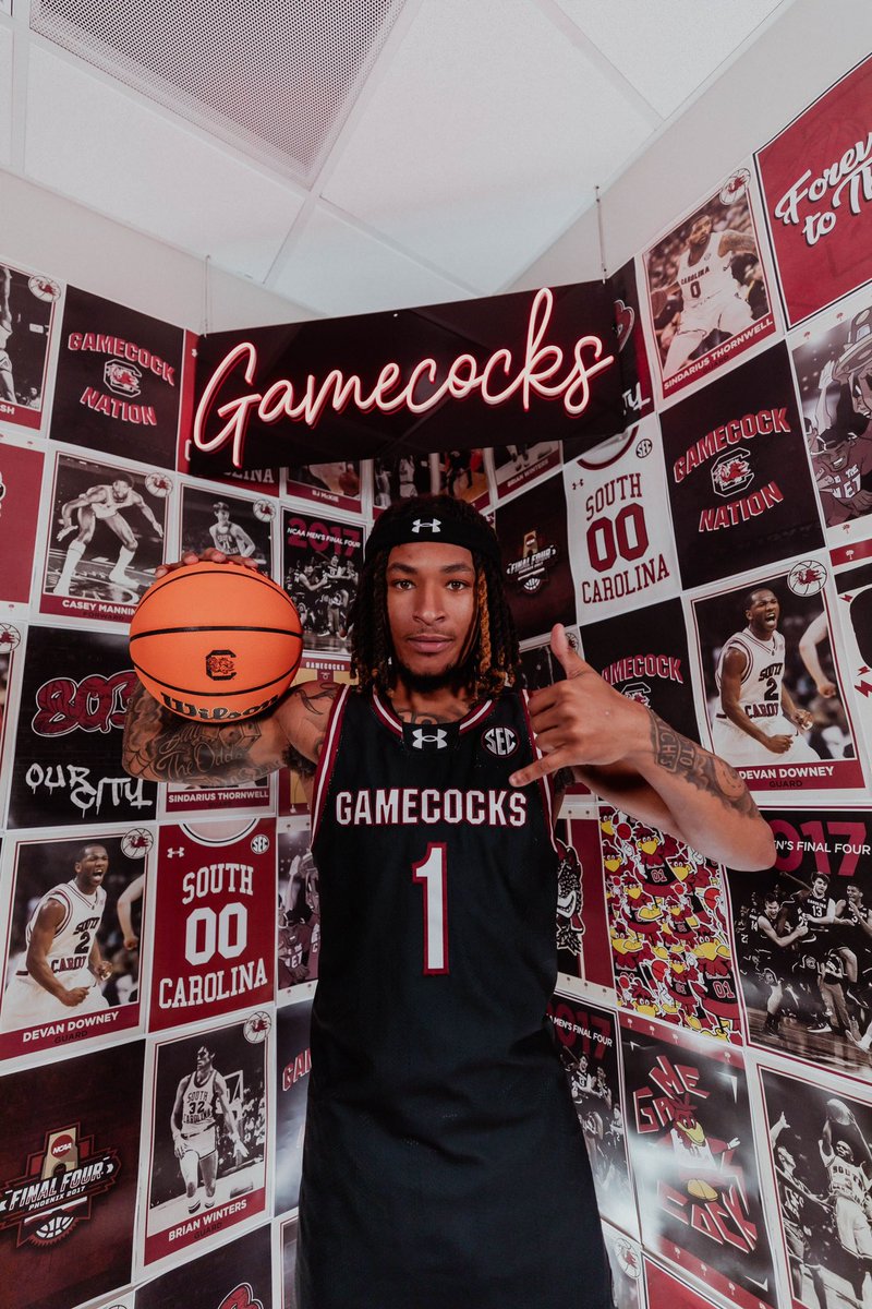 NEWS: Norfolk State transfer Jamarii Thomas, the reigning MEAC Player of the Year, has flipped his commitment to South Carolina he tells @On3sports The 6-0 PG averaged 16.9 points, 3.8 assists, and 2.1 steals this season. READ: on3.com/college/south-…