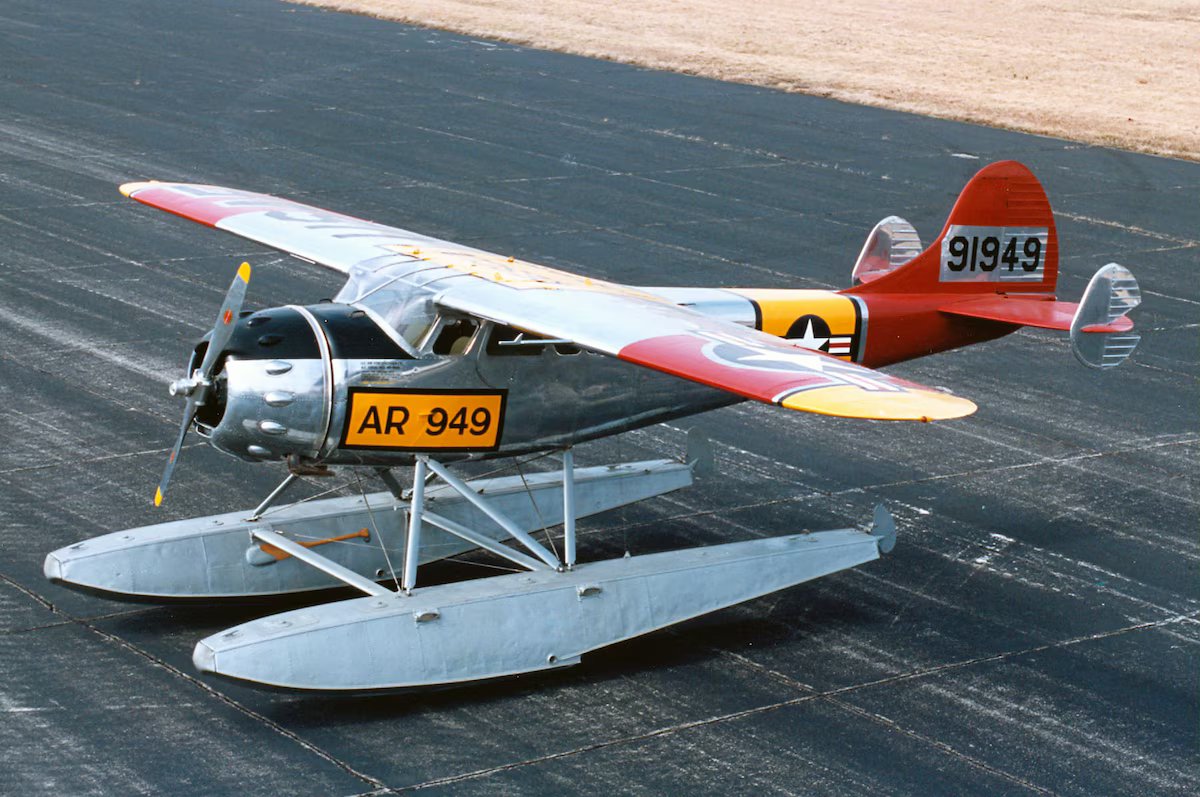 #letadlodne
Cessna LC-126A - vojenská verze typu Cessna 195.

US Air Force – 15 kusů
Air National Guard – 5 kusů
US Army – 63 kusů
