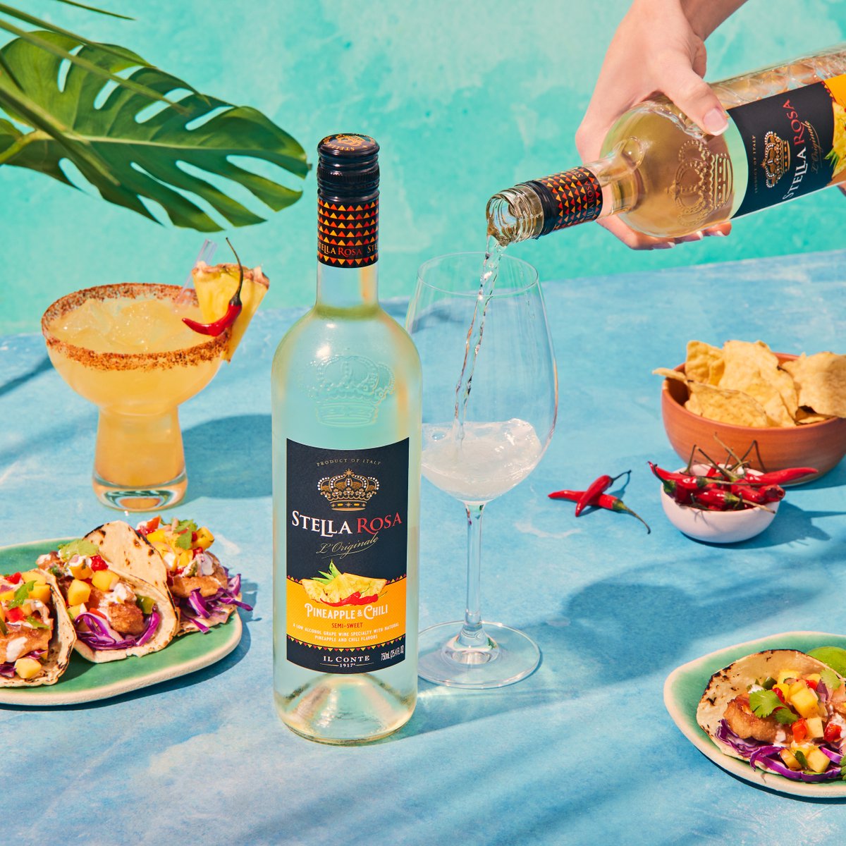 Cinco De Mayo isn't complete without a bottle of Stella Rosa Pineapple & Chili 🍍🌶️🔥

#CincoDeMayo #SpiceUpYourCinco #Stellabrate