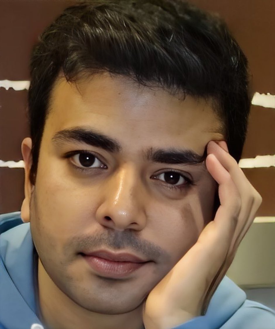 Seid bitte die Stimme von #MahmoudMehrabi , der zum Tode verurteilt wurde.
Redefreiheit ist ein Grundrecht! Reden ist kein Verbrechen!
<a href="/amnesty_de/">Amnesty Deutschland</a> <a href="/AmnestyAustria/">Amnesty Austria</a>