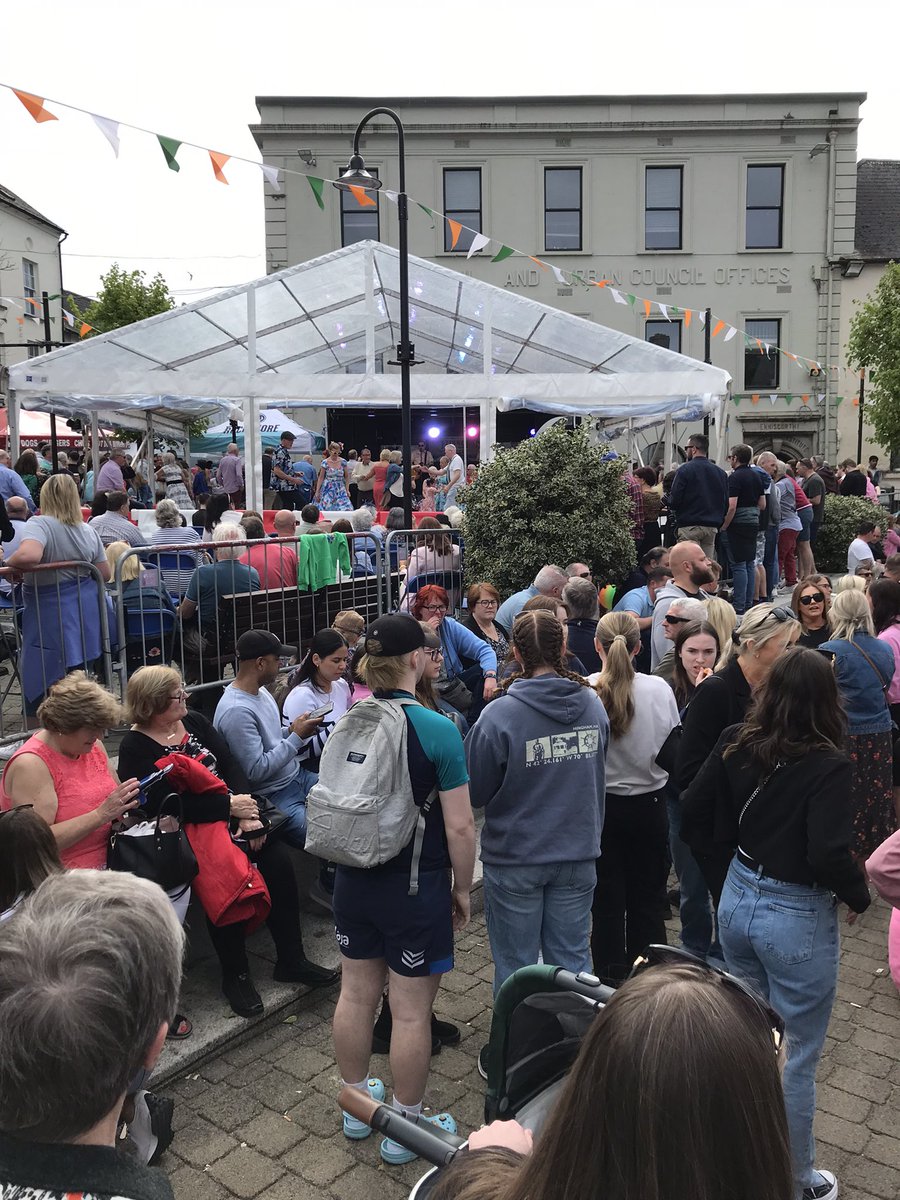 Delighted to see huge crowds at the #RockinFood festival in #Enniscorthy today. @visitwexford