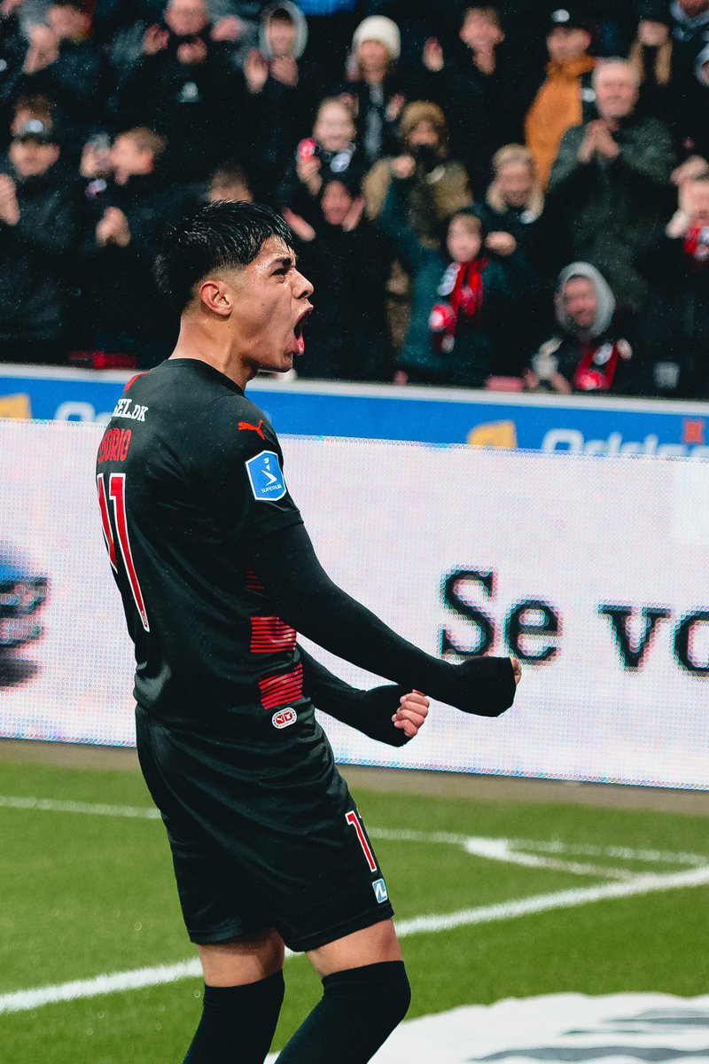 Dario Osorio 🇨🇱 (RW '04) is very important for FC Midtjylland in this Championship playoffs.

With 3 goals and 2 assists in 6 games.

He has been phenomenal for them after the winterbreak.