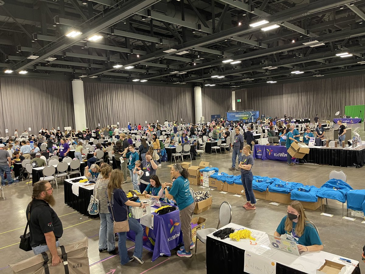 MrSTEMBrown's tweet image. Teams have begun to check in and setup for World KidWind Challenge 2024.
#wkwc24 @kidwind_project
#STEM #kidwindchallenge #windturbine #renewableenergy