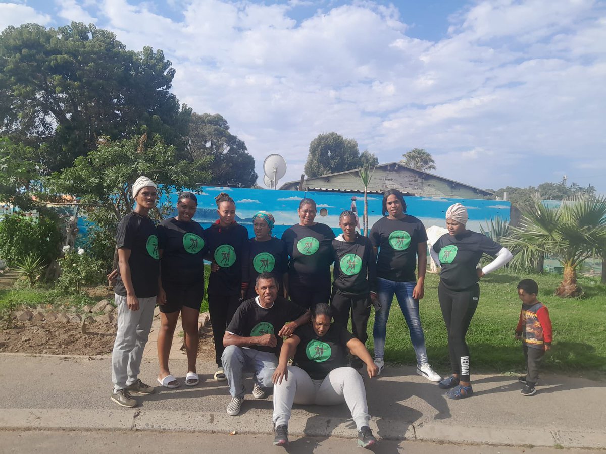 UMkhonto weSizwe Party WC volunteers invaded Mitchell’s plain and had a successful recruitment campaign. People in the province want MK to govern. 💚🖤

#VoteMK_29May2024 #VoteMK2024 #votemk #Election2024 #Zuma
