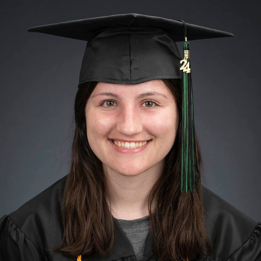 Makenzie Kaput is an outstanding grad and is graduating with a Secondary Education and History major. She has received the department's Academic Achievement Award and has been on the Dean’s & Provost’s Lists every semester.

Congrats Makenzie!
#UWParkside #OutstandingGrads