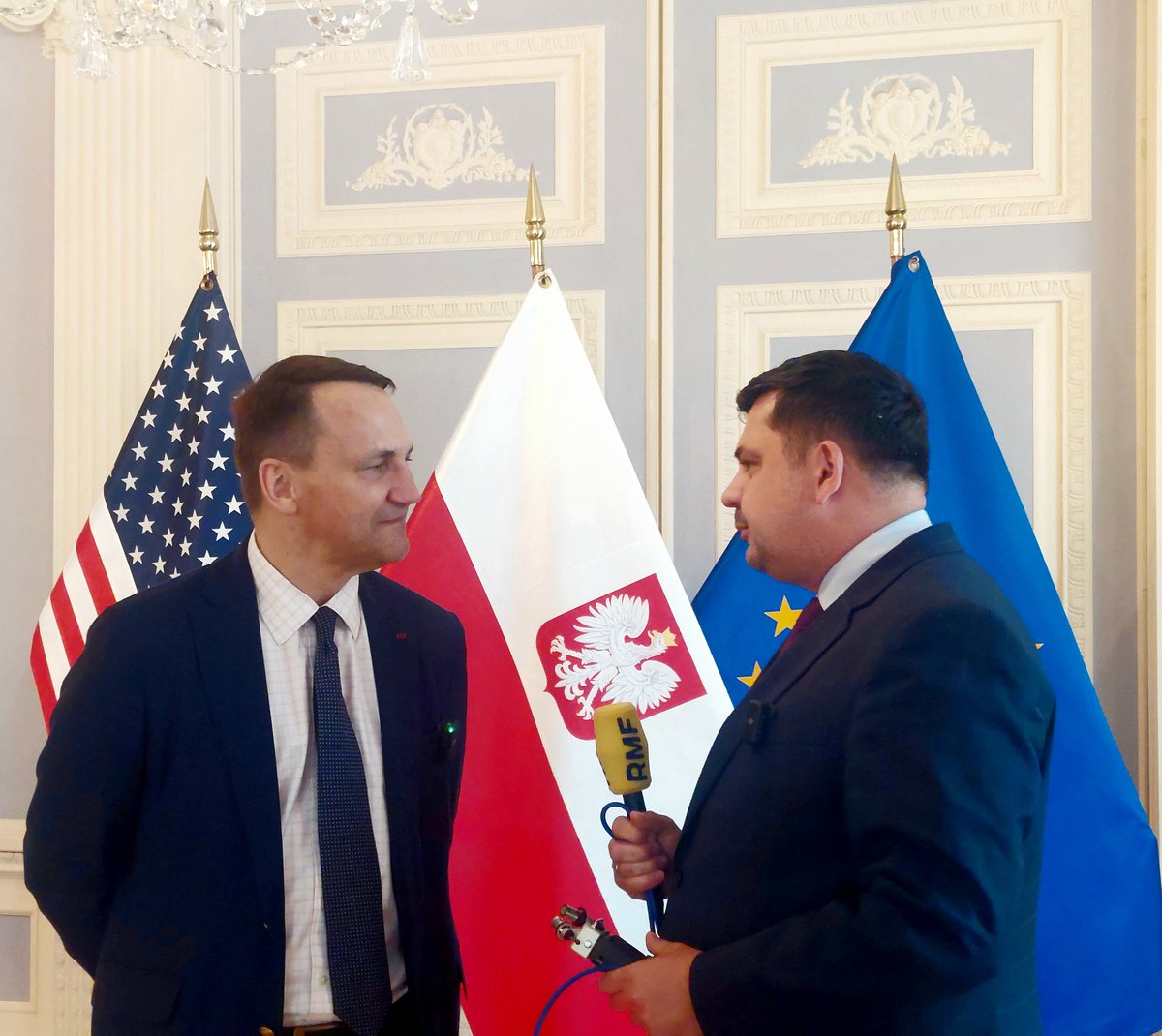 🇵🇱 FM @sikorskiradek summarizing his visit with the correspondents of the Polish media based in Washington, D.C. Discussions and interviews on Ukraine, Russia, the upcoming NATO Summit, and more.