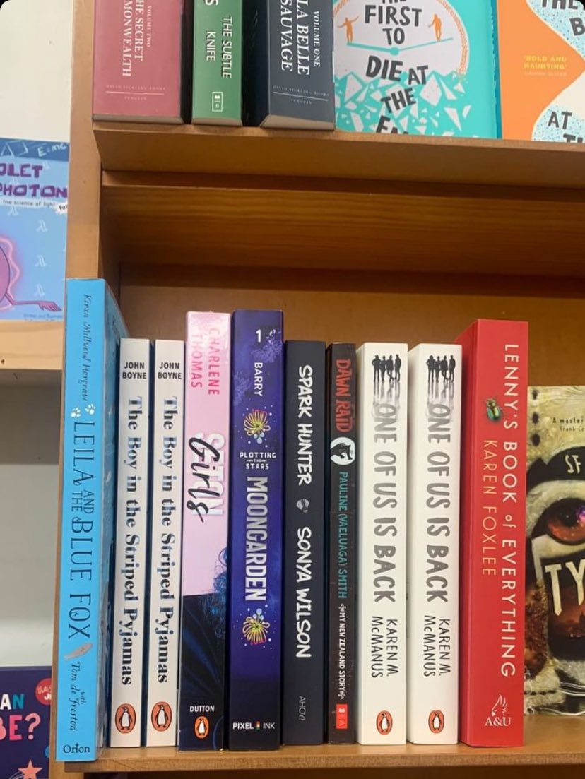 So huge ty to @beckyalbertalli for sending me this pic of Seton Girls on shelves at The Women’s Bookshop in Auckland, NZ, and I just feel so happy and blessed and honored that these words have made their way to the other side of the world ♥️