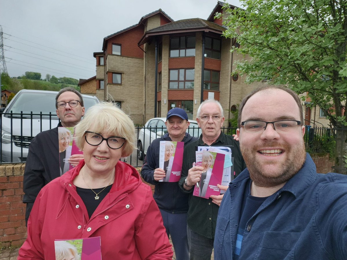 Lovely day in Knightswood and Drumchapel. Really heartened by the amount of support for Scottish Labour. People recognising that we need a change of government at Holyrood and Westminster. #GeneralElectionlNow