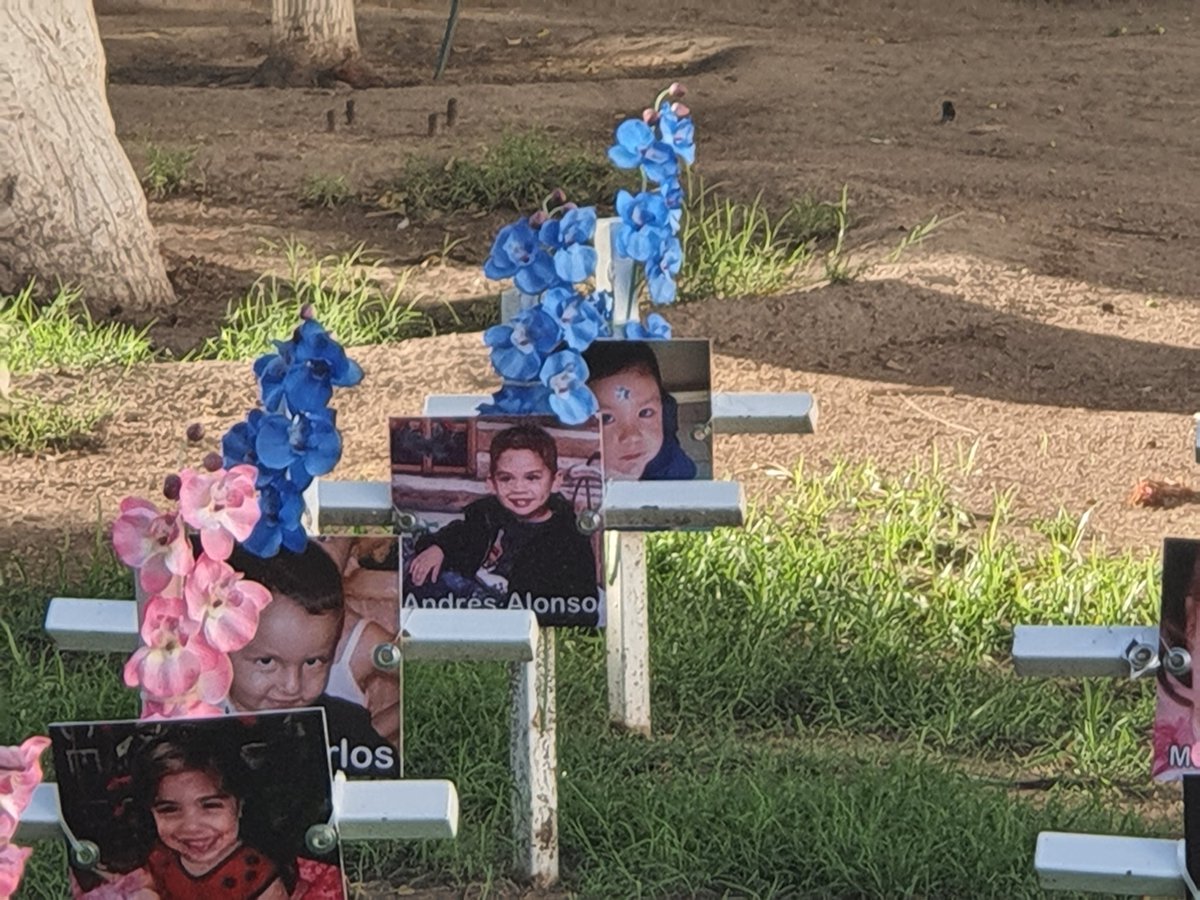 Hoy se cumplen 179 meses de la peor tragedia infantil en México. La muerte de 49 bebés y decenas de lesionados de por vida en el incendio de la #GuarderíaABC el 5 de junio del 2009 en Hermosillo, Sonora. Crimen que hasta el día de hoy permanece en total impunidad. #ABC_NUNCA_MÁS!