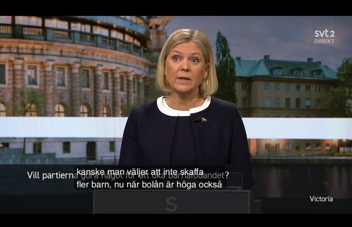 ”kanske man väljer att inte skaffa fler barn, nu när bolånen är höga…” 

Vet du vad @magdandersson ? 
Dina kärnväljare i förorten skiter fullständigt i lågkonjunkturen, de skaffar sitt 8:e och 9:e barn trots att de bor i en Soclägenhet och lever på bidrag!
#svpol #pldebatt