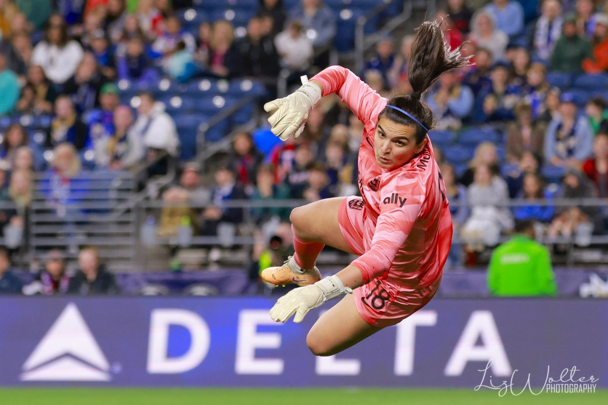 The photos of that MASSIVE Laurel Ivory save to help our @reignfc get the win on Friday! Photos by @wolter_liz