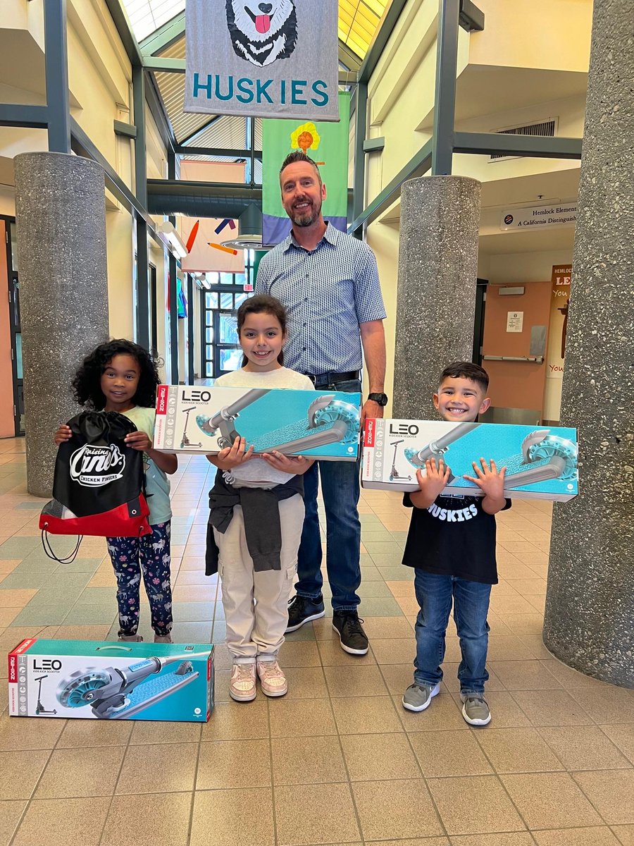🌟 Huge thanks to our amazing parents for their support in fundraising & PTA efforts! 🙏 Congrats to our Raising Cane's grab bag winners & the three lucky scooter recipients! 🛴 You rock, Hemlock Huskies! 🎉 #ParentPower #CommunitySupport #PTAHeroes #HemlockHuskies