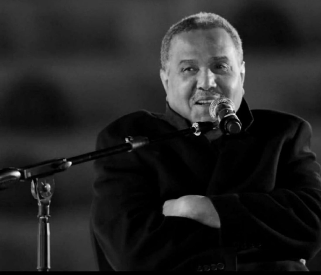 يا ليت السرطان يُصاب بالسرطان فـ يموت من خُبث نفسه 💔.