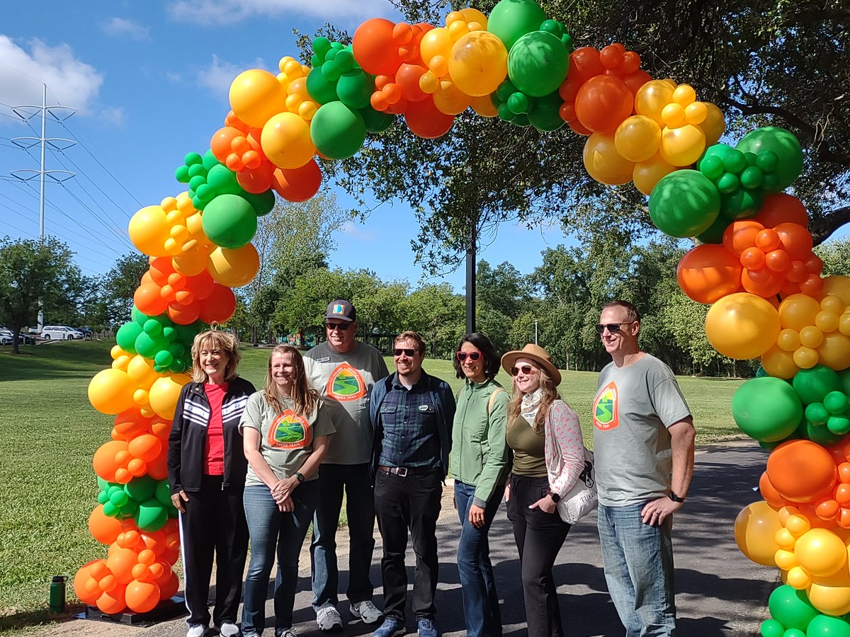 glennelf2014's tweet photo. Ready for more of Arcade Cripple Creek Trail.  Yes to today's park celebration, community walk and many future quests.  Made possible by @CityofCHeights, @SMUDUpdates and @sacog.

Shuttle services provided at trail ends between Tempo Park and C-Bar-C Park by @ridesacrt. https://t.co/ddMwno9fBG