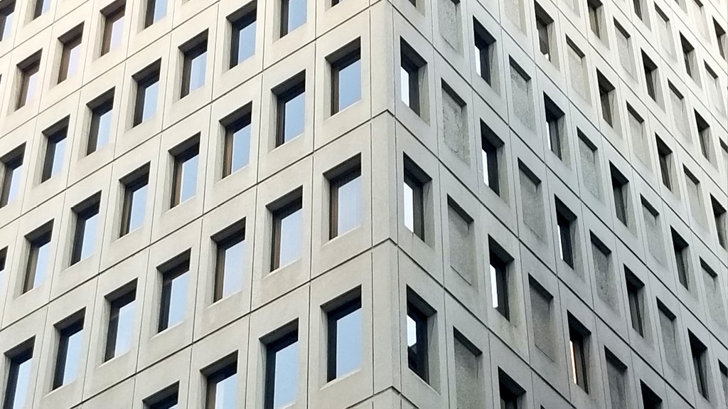 Eddy_Elmer's tweet image. #BrutalistArchitecture #Ottawa