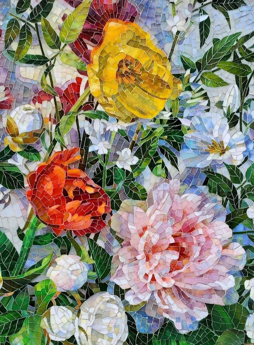Floral glass mosaic by artist Mia Tavonatti 2021