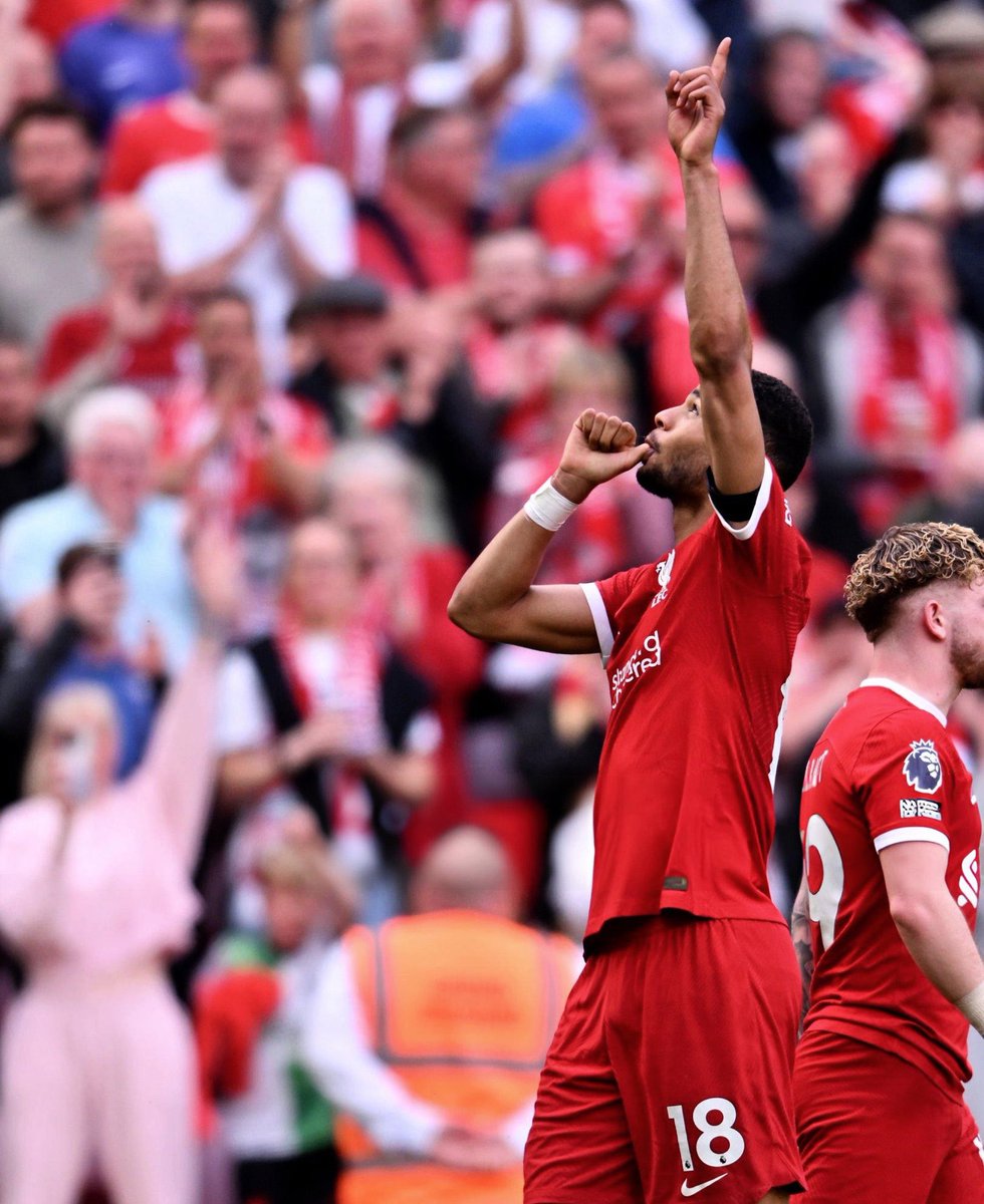 Ce fut l’un de ses meilleurs matchs sous nos couleurs ! Jamais aussi efficace que quand il est ailier gauche ! Monsieur 𝐂𝐨𝐝𝐲 𝐆𝐚𝐤𝐩𝐨 ! 🤝 [@snappedlfc] #LFC #LIVTOT