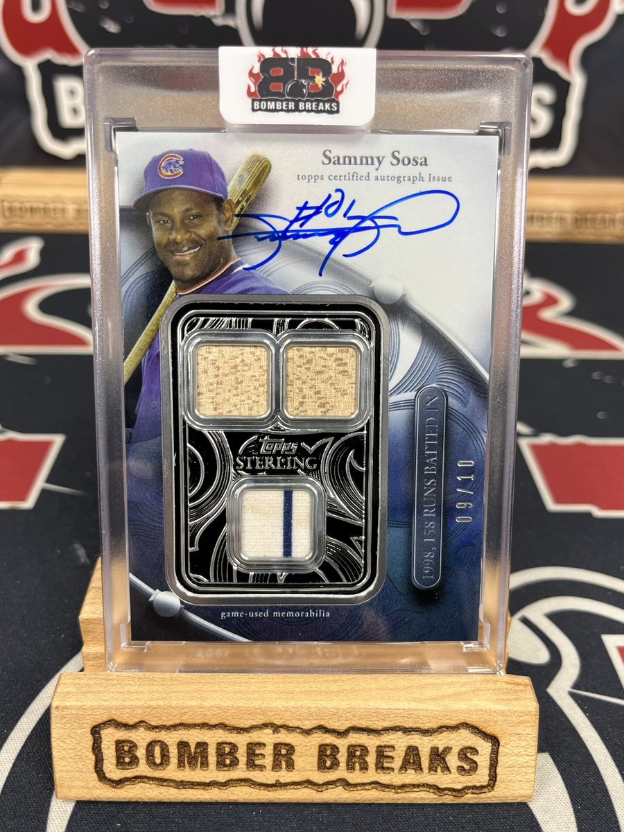 Sammy Sosa /10 @topps Sterling Triple Relic Auto with a sweet pull from on the Break Pad! 🔥🔥
#baseballcards #chicagocubs #cubs #autograph #sammysosa #mlb #groupbreaks #casebreaks #thehobby #boxbreaks #boom