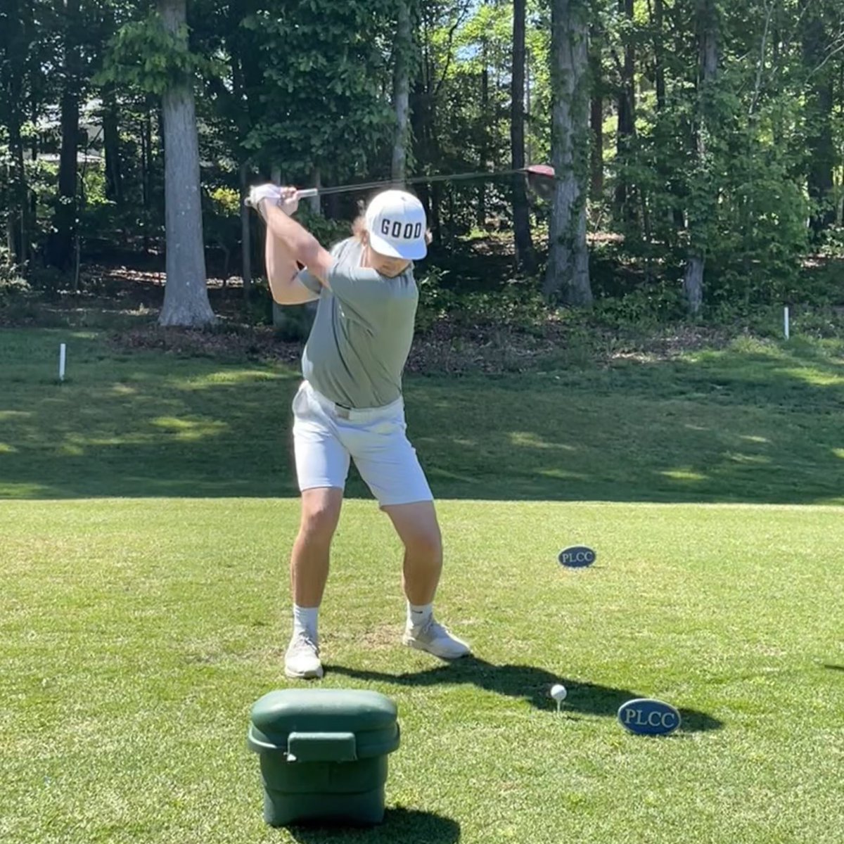 HRHSBullsGolf's tweet photo. 🚨⛳️REGIONALS⛳️🚨
Good luck Monday to men’s @hrhsbulls golf team members @LleytonM_10 and @jake_baucom who both qualified to tee off in the @NCHSAA 4️⃣🅰️ MidWest Regional at @GolfSkybrook. #NCHSAAGOLF
⏰ Tee Times
Lleyton 10:50a hole 10
Jake 11:00a hole 10 https://t.co/TFaAWZdfMY