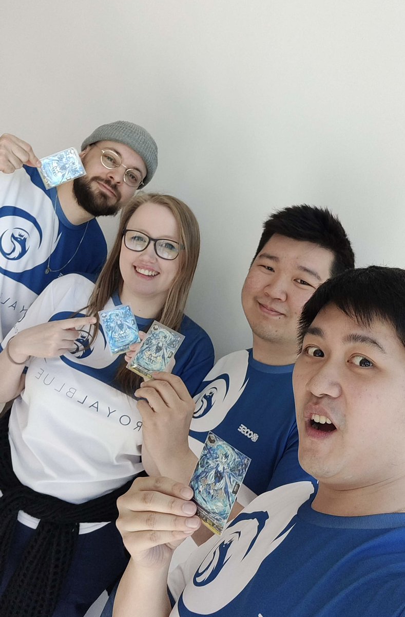 RoyalBlue_GG's tweet image. The redemption arc continues! @theCkAron takes home the win 🏆 at #BSF2024 Bulgaria in today‘s @cfvanguard_en Tri-Regulation Format! Our winning team from Barcelona, @Forry140, @jasmin_kauer &amp;amp; @IReverseACEI managed to get third 🥉

This means 2/2 BSF2024 wins for RLB #RLBWIN