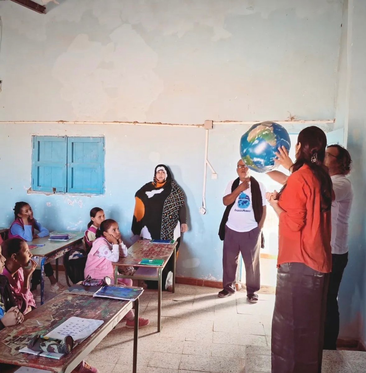 Our last day visiting a school in Tindouf was full of emotions. We can only hope to be back soon to continue raising smiles and bringing inspiration ❤️ <a href="/FiSahara/">FiSahara</a>