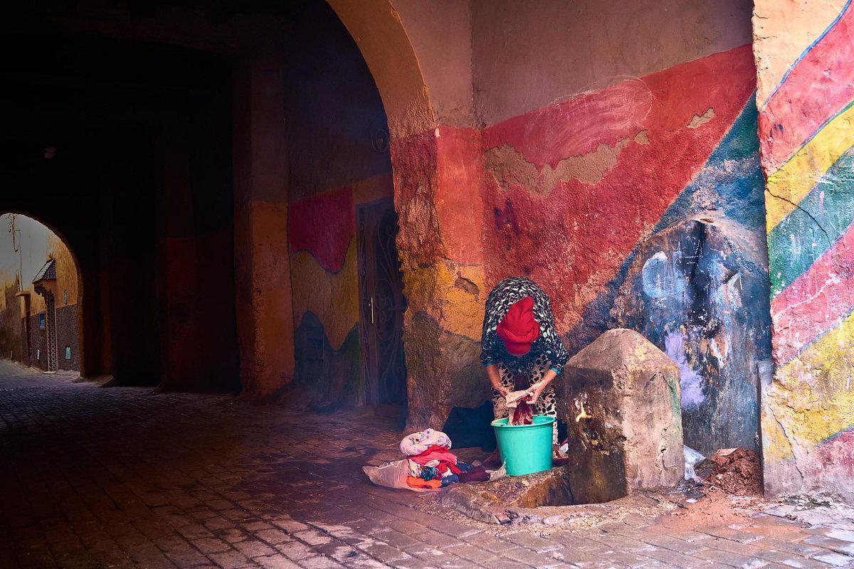 #Marocco, a trip on the Road. #bestplacestogo #cityview #travelphotographer #passionpassport #ourplanetdaily #streetphotography #streetphoto #photostreet #ourstreets #storyofthestreet  #documentaryphotography  #environmentalportrait #streetscene  #photostory #everydayeverywhere