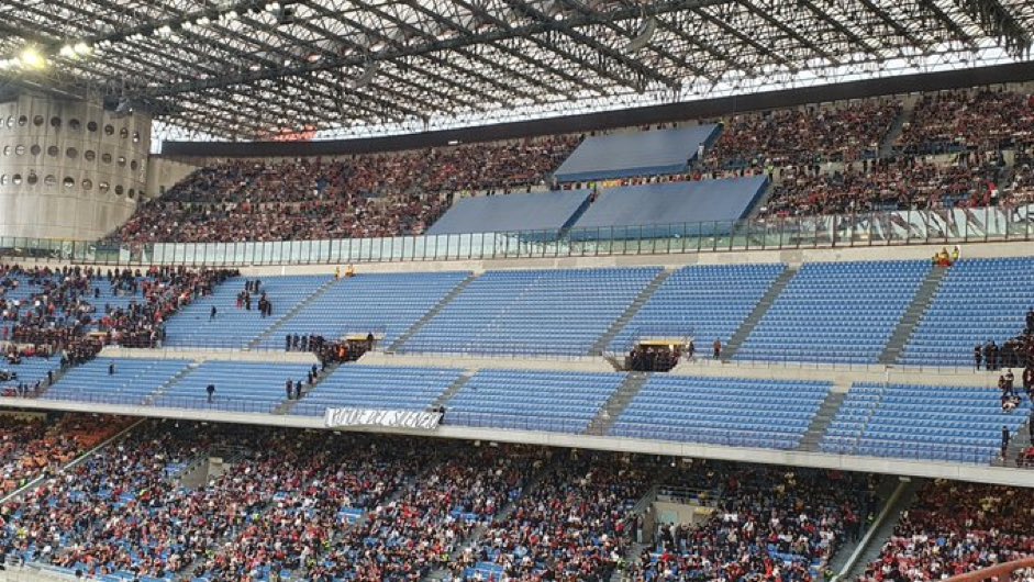 Jigen08's tweet photo. "Sono le 22 e 43 del.. " Ah no... #Dejavu #MilanGenoa #di20pazzo https://t.co/mWJDliW1yW
