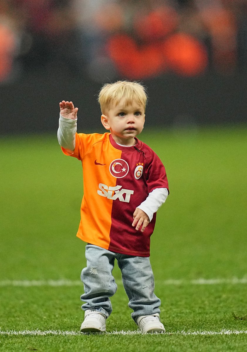 GalatasaraySK tweet picture