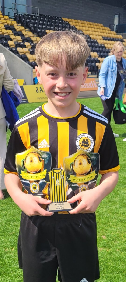 kenda87x's tweet photo. So proud of this little guy. Managers player and players player with his last season for Boston United. Onto new chapters and new adventures making more memories. #bucfc #bostonunitedcommunityfootballclub https://t.co/LrqD1D1jr8