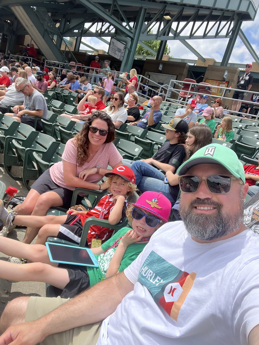 LoAsh85's tweet photo. #atthevic Enjoying the Indians and hoping to #GoBananas https://t.co/WlMmgI6gpK