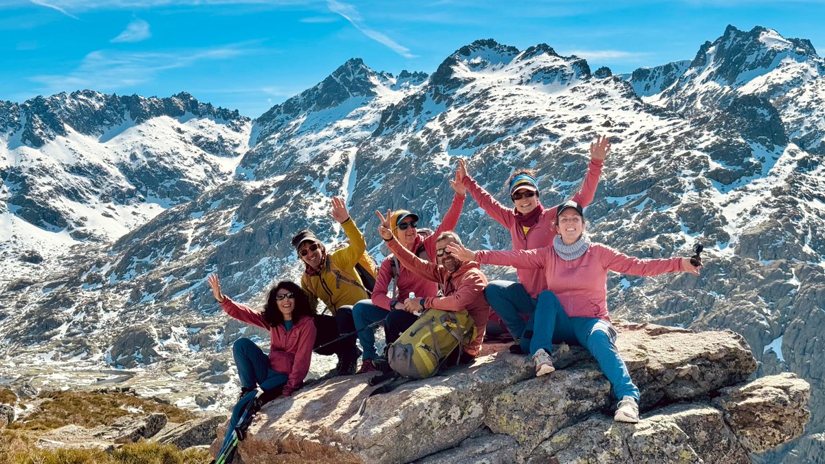🔵🗻 El @ProyectoAPulmon ha coronado el pico Cabeza Nevada (2.426 m) de #CastillaYLeón para

🔹visibilizar el #cáncerdepulmón
🔹fomentar el deporte de montaña entre pacientes oncológicos

❄️ El hielo ha impedido que la expedición ascendiese el pico Almanzor

#pacientes #salud