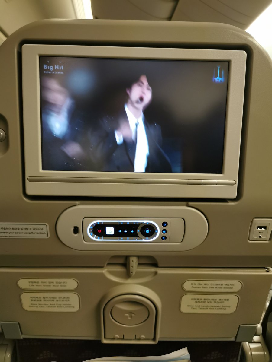 大韓航空でBTSのSpeak yourself final in Seoul 見れた。さすが。
#Koreanairline #BTS