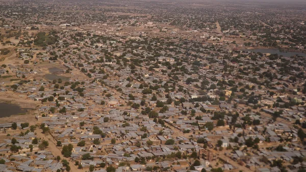 FEscrutinio's tweet photo. 🇹🇩🇹🇩🇹🇩 #Chad 🇹🇩🇹🇩🇹🇩
El lunes la República del Chad realizará elecciones para escoger al presidente de la República por el período 2024-2030, iniciando un proceso de normalización constitucional del país africano.
(abro hilo)
#ChadElection #Tchad #Elections2024 #Elecciones2024 https://t.co/sJK4YEodxu