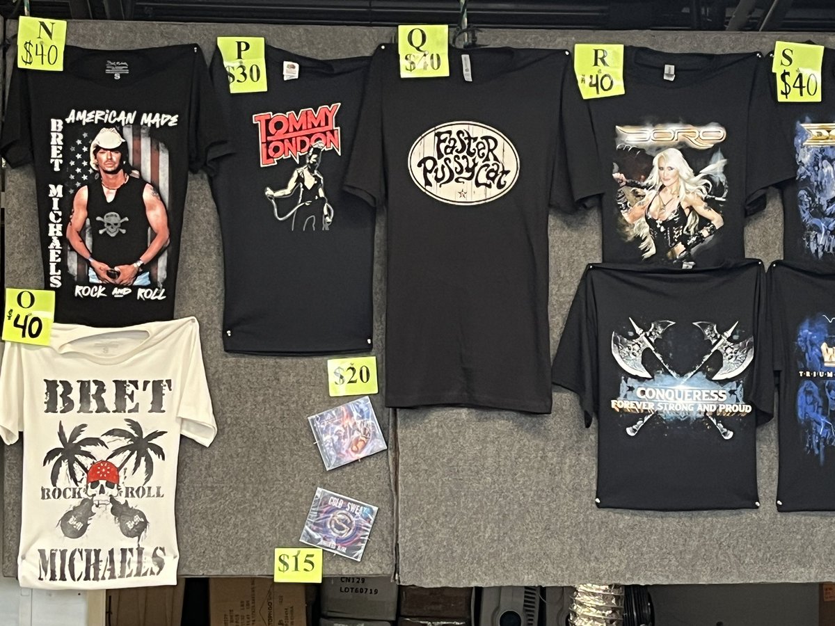Pretty good company! Get your TL Tee at the @M3RockFestival merch booth! Or go here: teepublic.com/t-shirts/tommy…