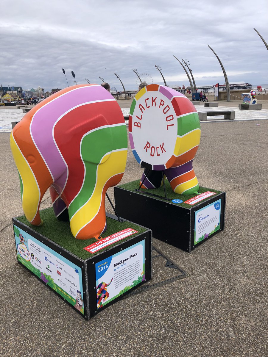 Two great days walking Elmer’s Big Parade in Blackpool @wildinart 
Lots of different Elmer’s, some sunshine, fish and chips, ice cream and more to keep us all fuelled #art #bimble #blackpool