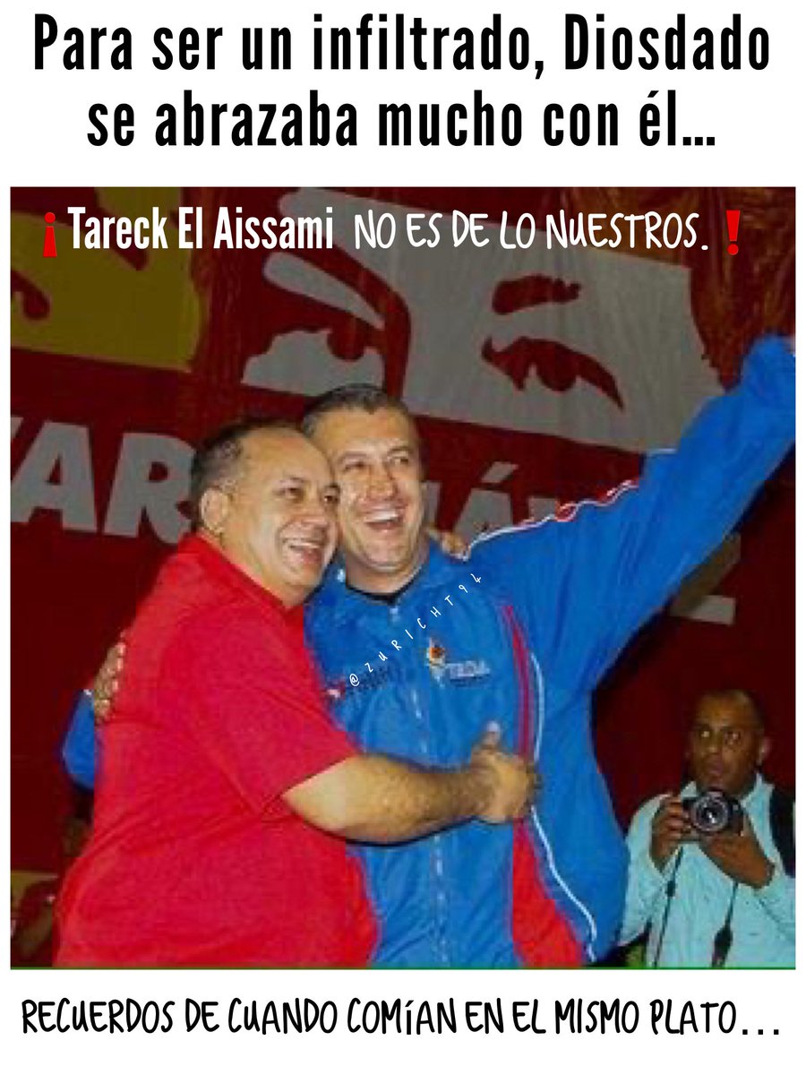 LA FOTO: Esta no es cualquier foto por allá, en una esquina al lado de un gánster del PSUV. Aquí se ve que hasta corazón hay.