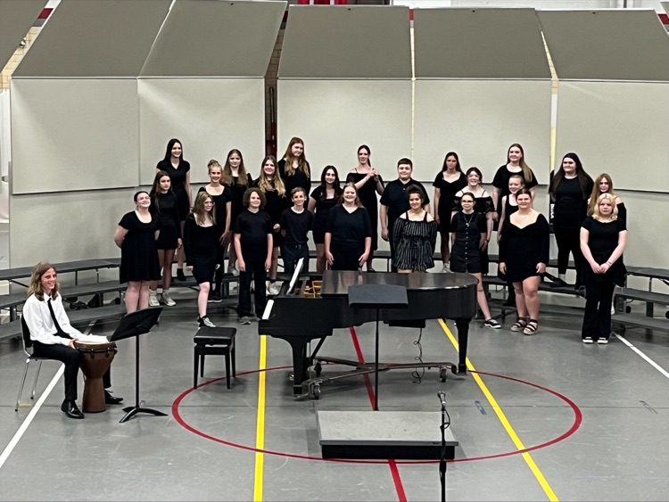 The 7th & 8th Grade Choir performed  Friday at the O.M.E.A. Large Group Contest and earned an Excellent rating! Congratulations to all the students as they worked really hard to prepare for this performance! #OMEA #Choir-concert #BulldogPride