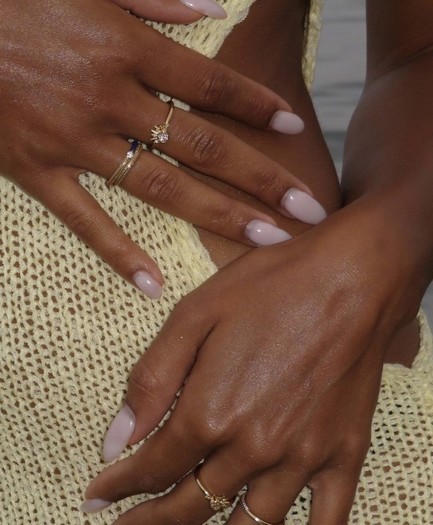 Pretty hands and beautiful jewelry 🤚💎💍🌹❤️💋🫶