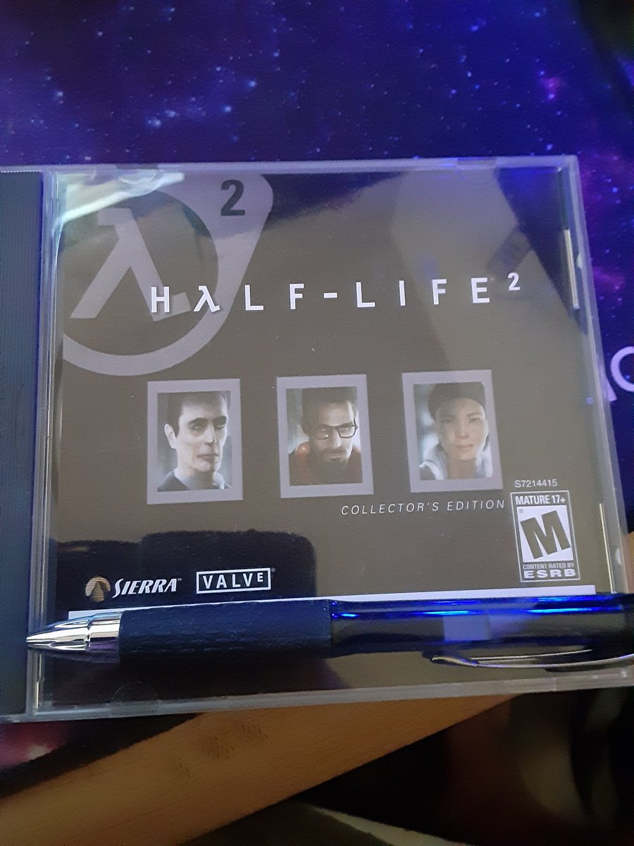 Not sure why I have hung on to this. After all being Steam dependent made this disc pointless even when new in 04. #PCGaming #retrogamer #retrogaming #halflife2 #steam #valve