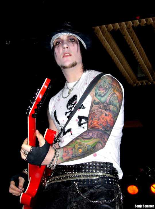 Syn Gates at the Prime Club in Cologne, Germany on the 2nd leg of the City of Evil European Tour - 5th March 2006 📷: Sonja Sommer